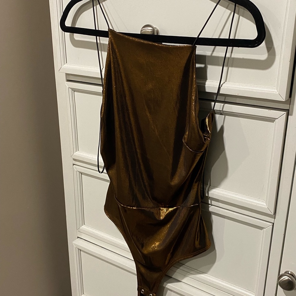 Backless bodysuit
